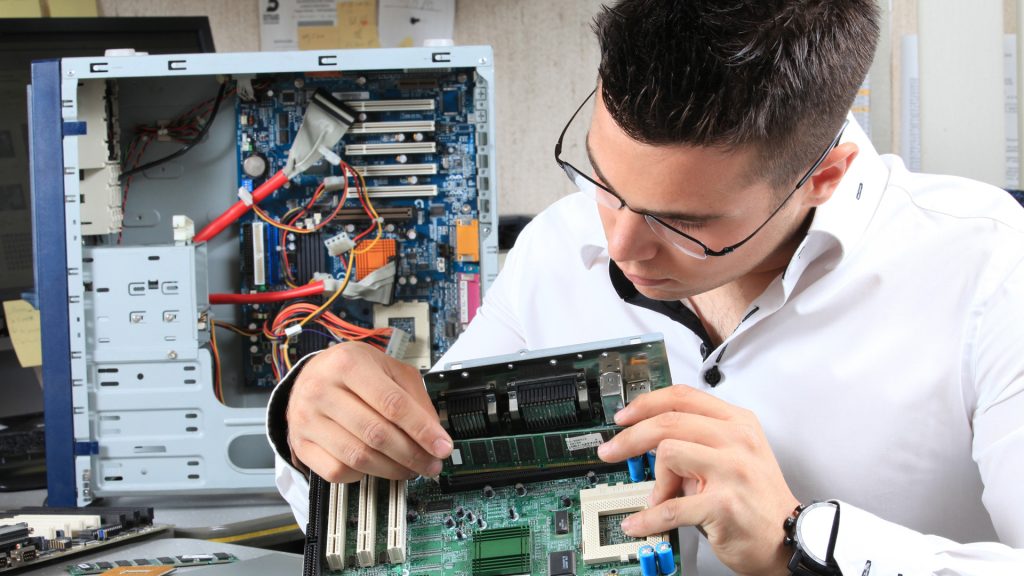 خدمات-تعمیر-کامپیوتر